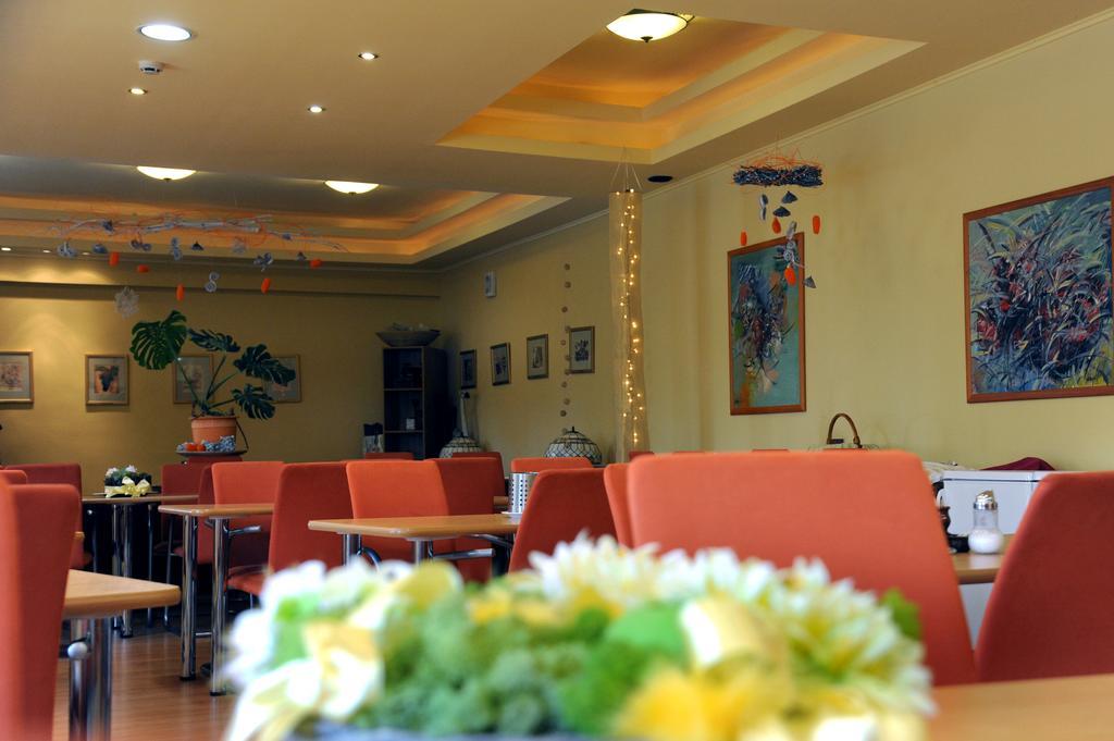 Oazis Hotel*** Nagykanizsa Exterior foto